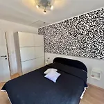 Apartman In 45034 *
